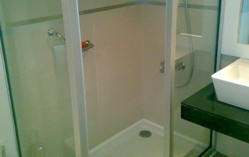 חדר סטנדרט, Ladin