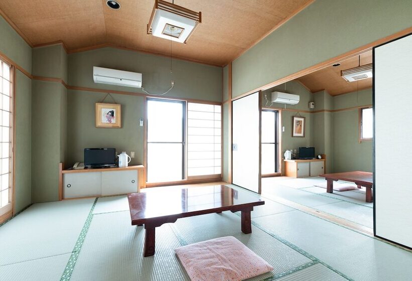 Семейный Номер, Sakura Ryokan Asakusa Iriya