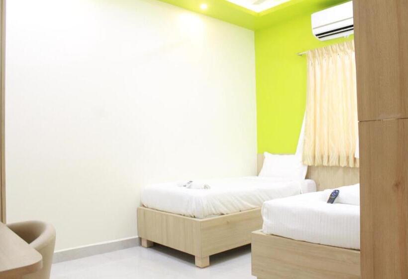 Economy Zimmer, Jfive Residency