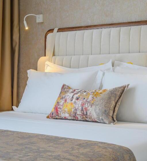 اتاق پرمیوم با چشم‌انداز دریا, Chic Boutique Hotel Vlore