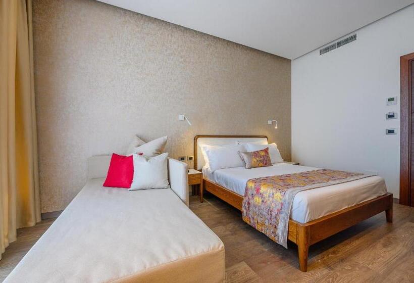 اتاق پریمیوم سه تخته, Chic Boutique Hotel Vlore