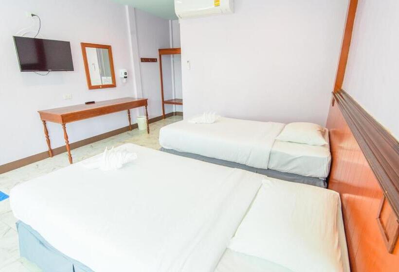 标准房带园景, จวรีน ลอร์ด รีสอร์ท แอนด์ โฮเทล   Javarine Lord Resort&