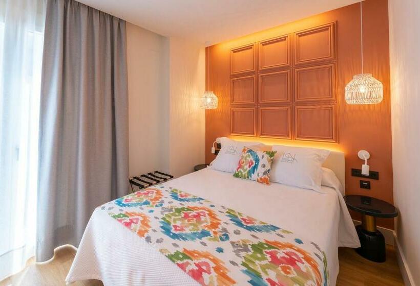 اتاق لوکس, La Puerta De Nerja Boutique   Adults Recommended