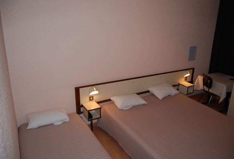 Номер Стандарт Трехместный, Citotel Jalade