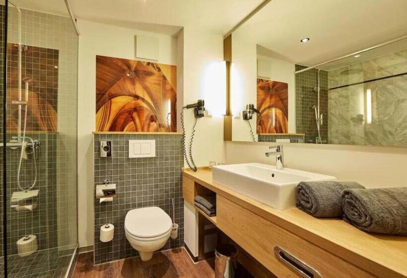 חדר סופריור, Augustiner