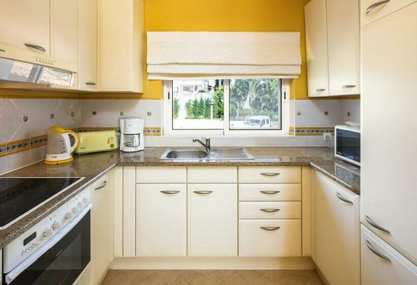 带1个卧室的公寓, Villa Vale De Lapa Amazing Sea Views Heated Swimming Pool Jacuzzi Ac   Stunning House