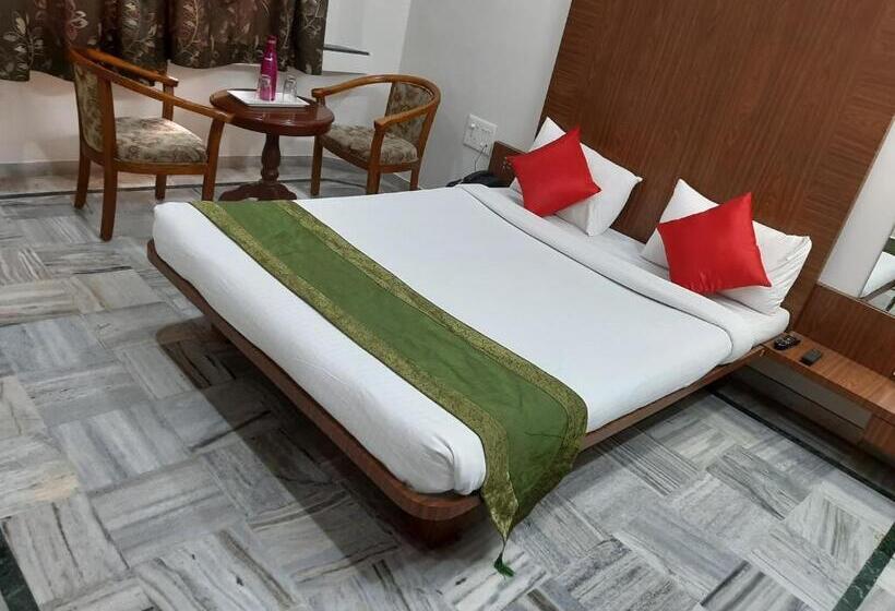 اتاق لوکس, City Palace Hotel होटल सिटी पैलेस