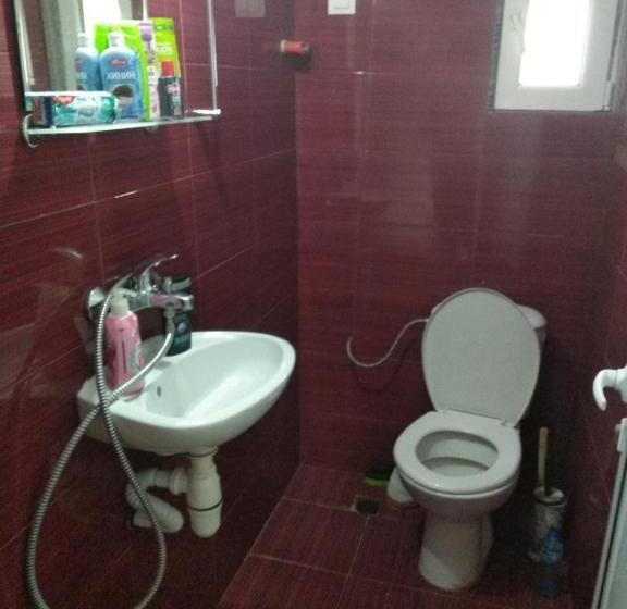 اتاق استاندارد چهار تخته, Mercury Guest House
