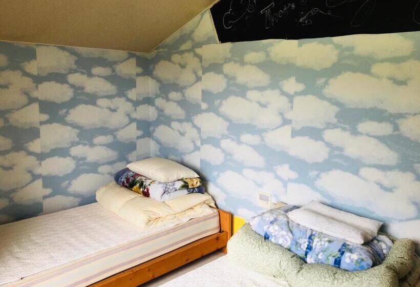 Номер Стандарт, Radish House