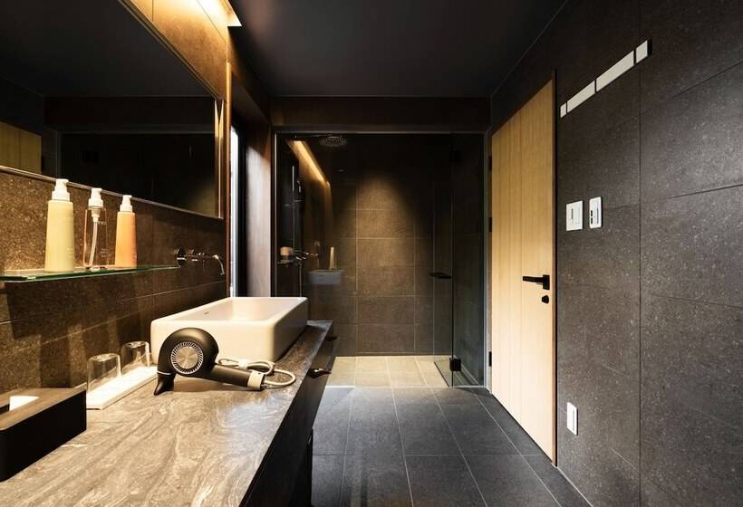 اتاق لوکس, Nazuna Obi Onsen Resort