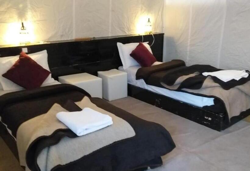 اتاق لوکس چهار تخته, Merzouga Family Luxury Camp