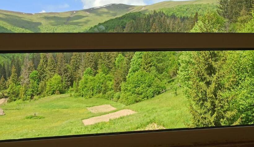 标准间带山景, під горбком