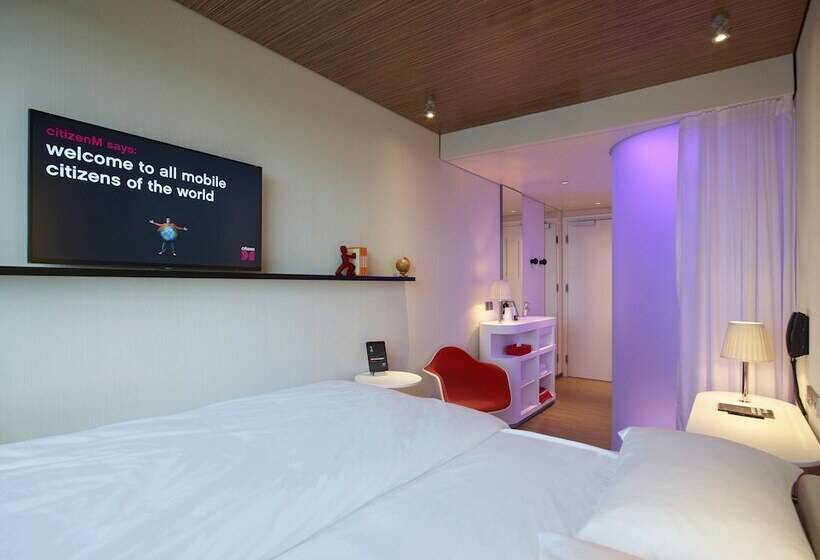 Standard Room King Size Bed, Citizenm Schiphol Airport
