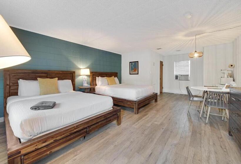 Номер Deluxe, Al & Sally S Motel