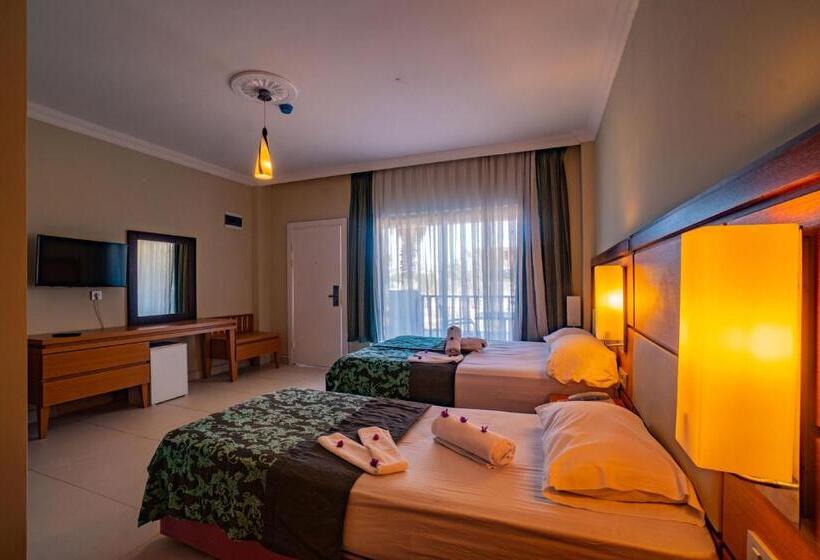 Номер Стандарт Трехместный, Prenses Sealine Beach
