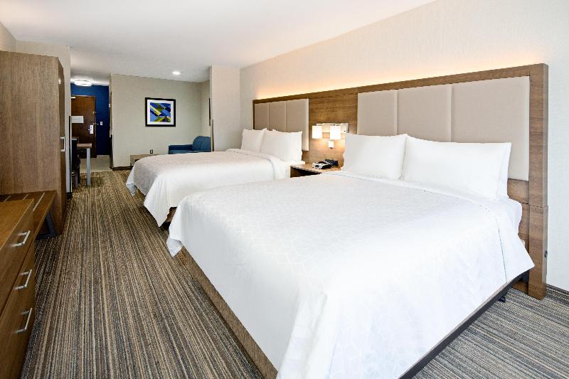 장애인을 위한 스위트, Holiday Inn Express Hotel & Suites Atascadero, An Ihg