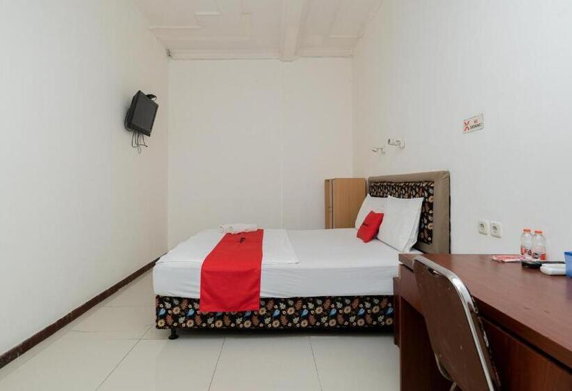 Номер Стандарт, Reddoorz Near Bukit Darmo Golf