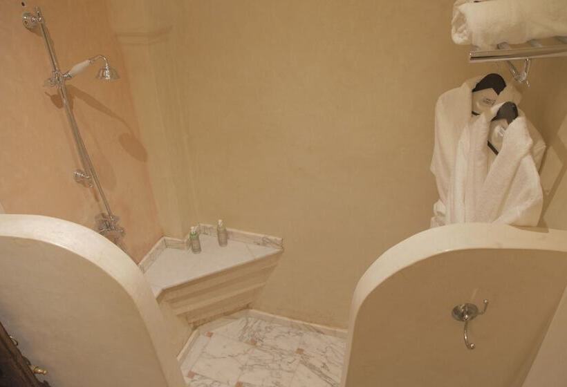 اتاق سوپریور, Dar Sohane
