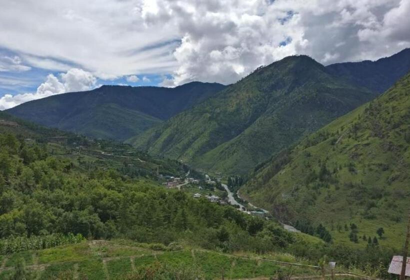 سوئیت پریمیوم, The Postcard Dewa, Thimphu, Bhutan