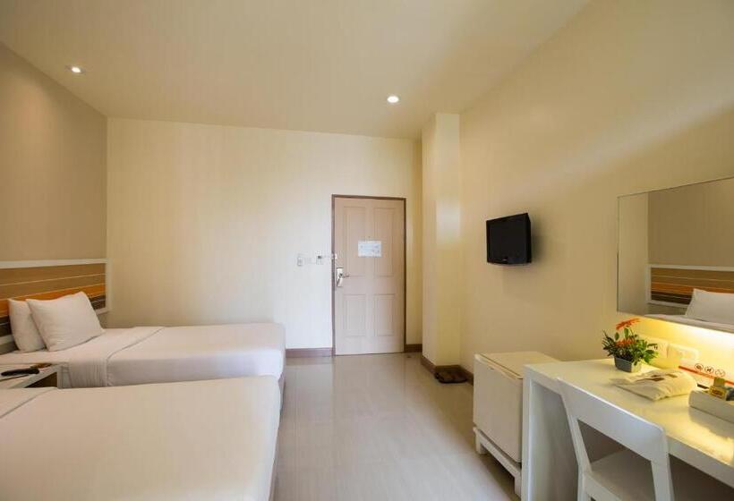 اتاق لوکس, Imm Hotel Thaphae Chiang Mai