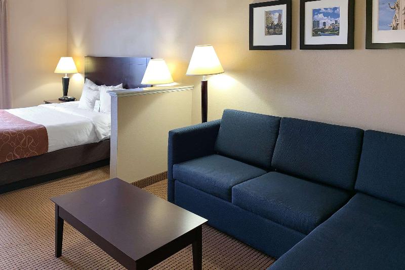 Люкс, Comfort Suites Roanoke   Fort Worth North
