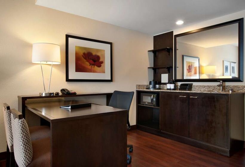 Люкс, Embassy Suites By Hilton Jackson North Ridgeland