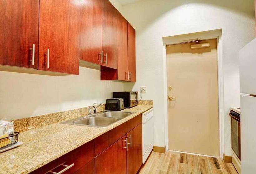Люкс, Hampton Inn Palm Beach Gardens