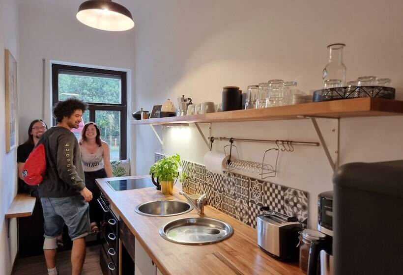 Апартаменты 1 Спальня Нижний Этаж, Hostel Lollis Homestay Dresden