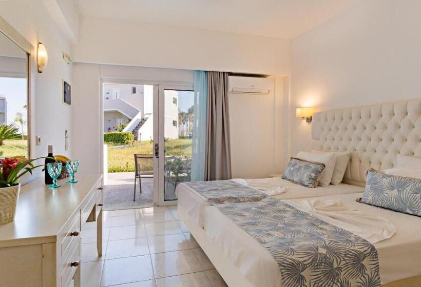 اتاق استاندارد, Delfina Tropic Beach