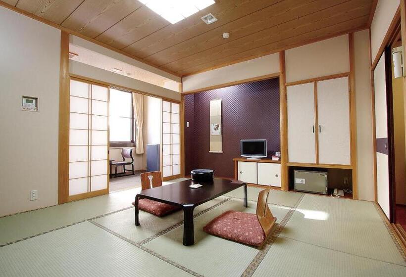 패밀리 룸, Ryokan Sanoya