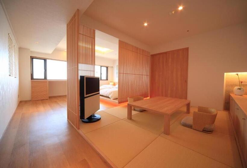 اتاق سوپریور با چشم‌انداز دریا, Awaji International Hotel The Sunplaza