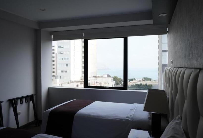 스탠다드 트리플 룸, Ferre Miraflores