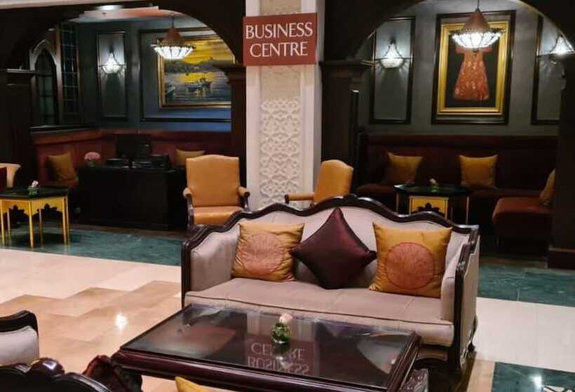 Номер Клуб Кровать Кинг, Jumeirah Zabeel Saray Dubai