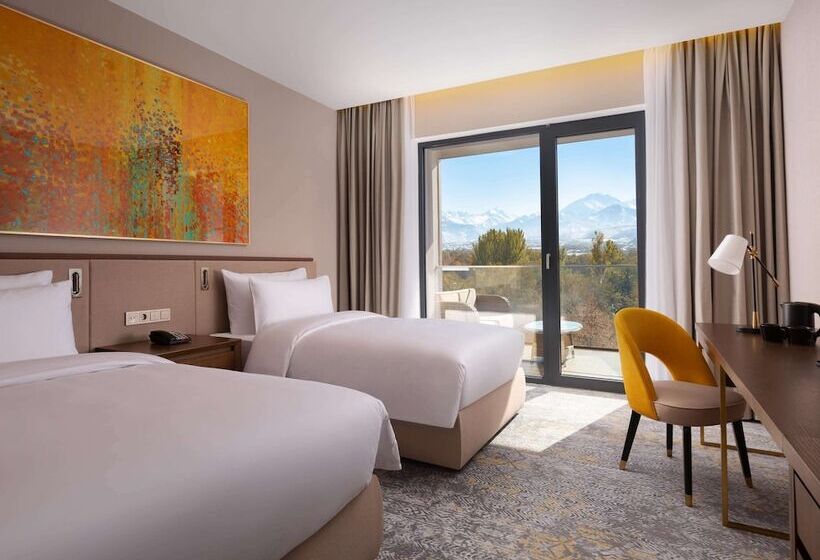 클래식 마운틴뷰 룸, Swissôtel Wellness Resort Alatau Almaty
