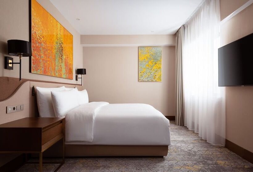 디럭스 스위트, Swissôtel Wellness Resort Alatau Almaty