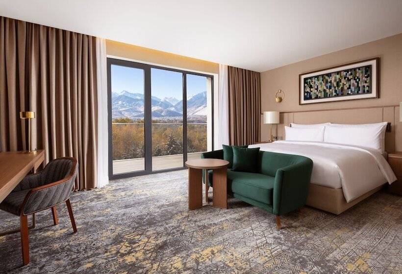이그제큐티브 스위트, Swissôtel Wellness Resort Alatau Almaty