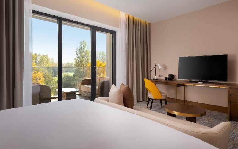 디럭스 룸 산전망, Swissôtel Wellness Resort Alatau Almaty