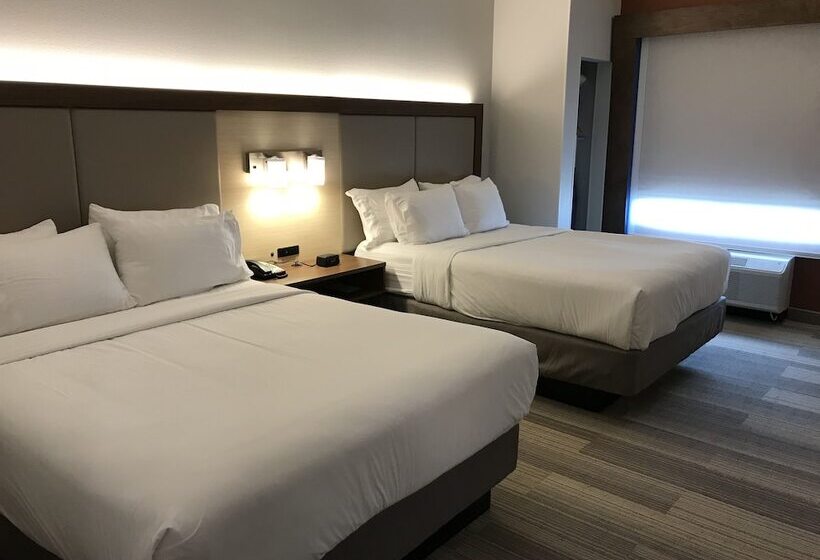 סוויטה מותאמת לאדם עם מוגבלויות, Holiday Inn Express Orlando   South Davenport, An Ihg