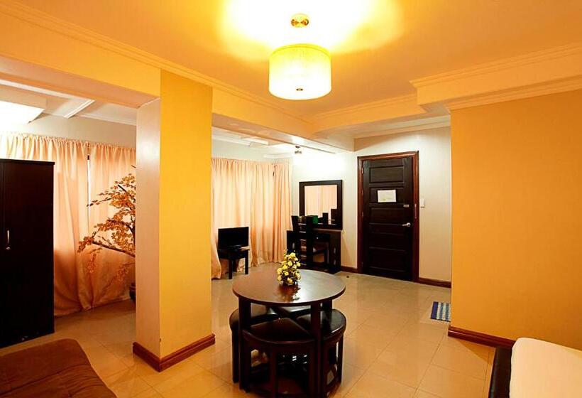 이그제큐티브 룸, Holiday Plaza Hotel Tuguegarao City