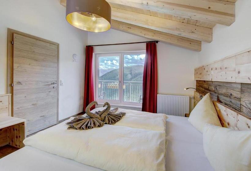 1 Sovrum Takvåning Lägenhet, Berghotel Jaga Alm