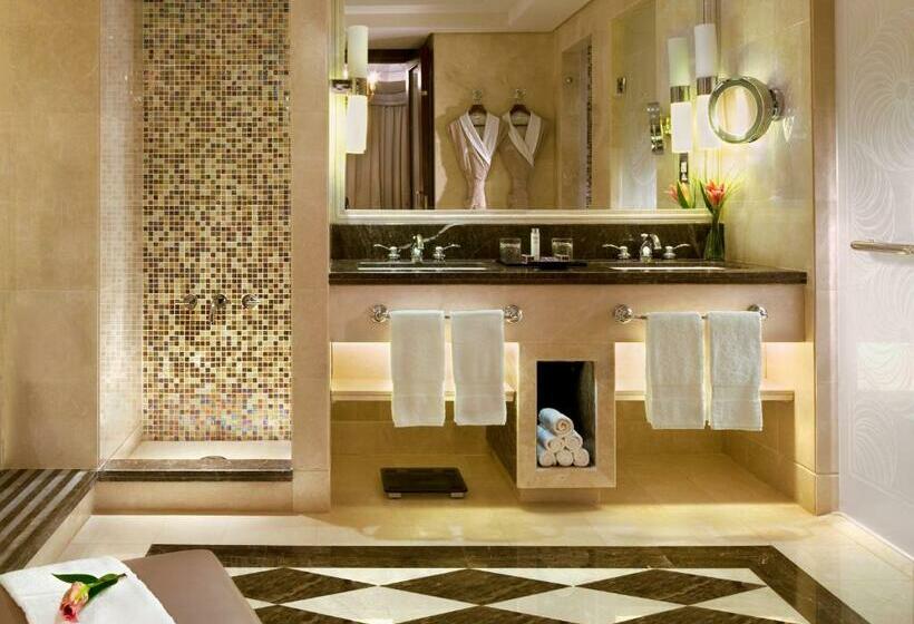 Люкс Вид на Город, Raffles Makkah Palace