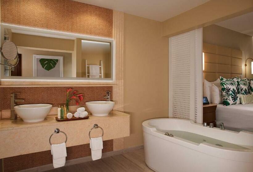 سوئیت جونیور با تخت بزرگ, Secrets Wild Orchid