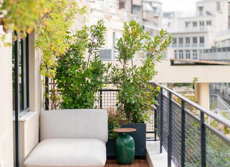 이그제큐티브 스위트, Gatsby Athens