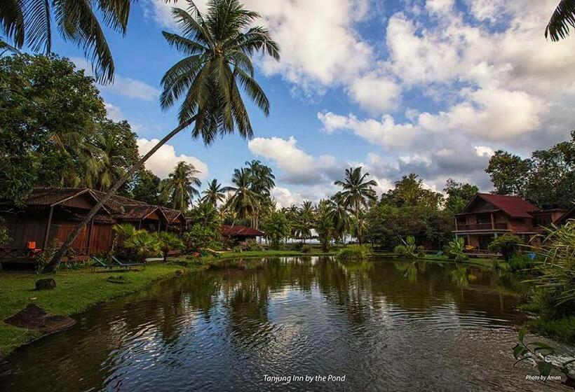 اتاق لوکس خانوادگی, Tanjung Inn
