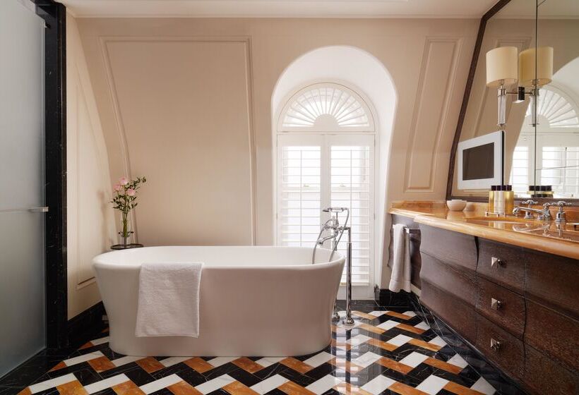 Пентхаус, Corinthia  London