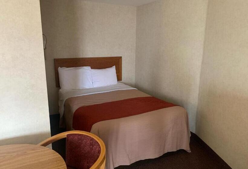 Трехместный Номер Комфорт, Coachman S Inn Motel