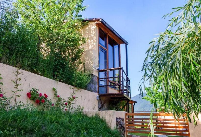Номер Deluxe с Балконом, Dilivita Rest House