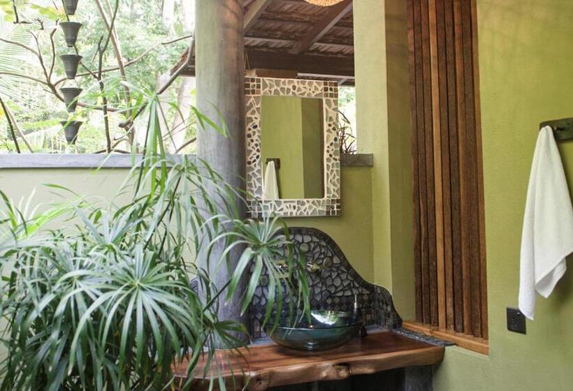 Номер Стандарт с Террасой, Casa Vana Hiriketiya