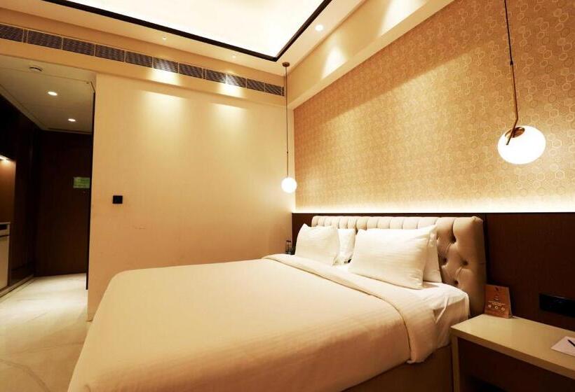Номер Deluxe, Seven Eleven Hotels And Club