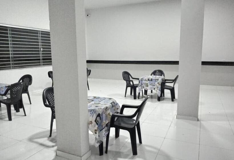 اتاق استاندارد سه نفره, Buriti